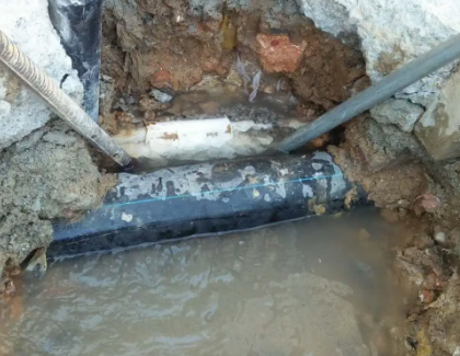 清水河测漏水之水管漏水